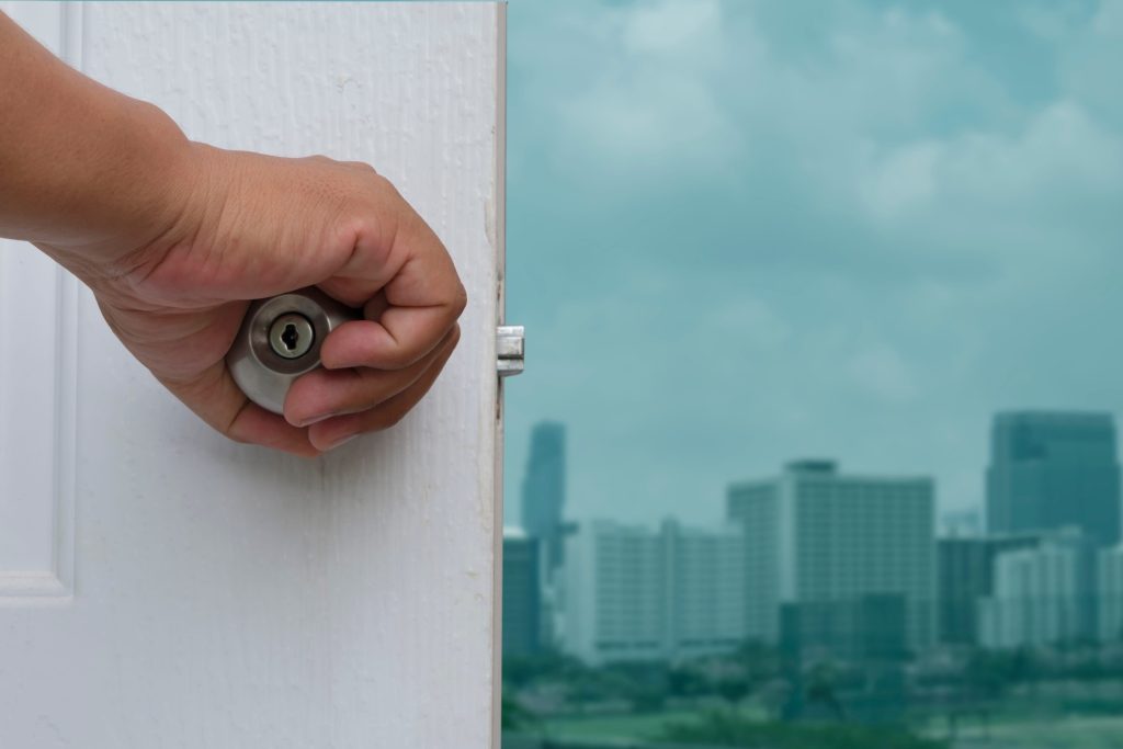 slotenmaker met deur